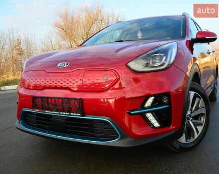 Красный Киа Niro, объемом двигателя 0 л и пробегом 91 тыс. км за 19550 $, фото 1 на Automoto.ua