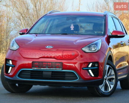 Красный Киа Niro, объемом двигателя 0 л и пробегом 91 тыс. км за 19550 $, фото 11 на Automoto.ua
