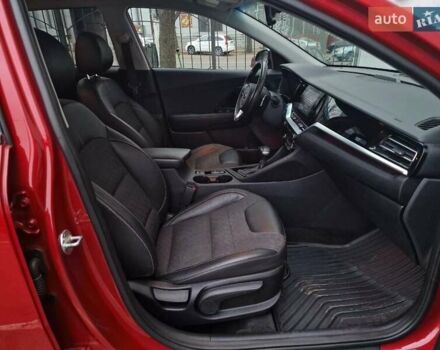 Червоний Кіа Niro, об'ємом двигуна 1.58 л та пробігом 34 тис. км за 28990 $, фото 39 на Automoto.ua