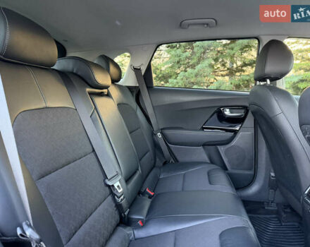 Красный Киа Niro, объемом двигателя 1.6 л и пробегом 52 тыс. км за 23800 $, фото 18 на Automoto.ua