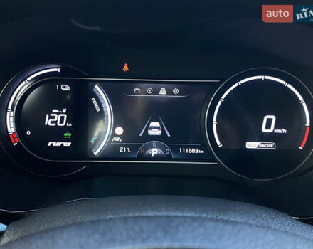 Красный Киа Niro, объемом двигателя 0 л и пробегом 111 тыс. км за 20300 $, фото 39 на Automoto.ua