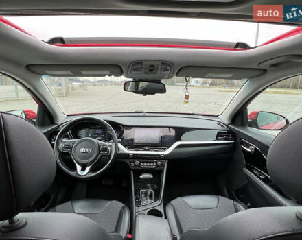 Красный Киа Niro, объемом двигателя 1.6 л и пробегом 108 тыс. км за 19500 $, фото 13 на Automoto.ua