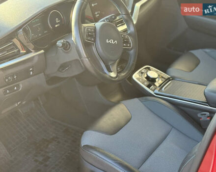 Красный Киа Niro, объемом двигателя 0 л и пробегом 40 тыс. км за 23000 $, фото 9 на Automoto.ua