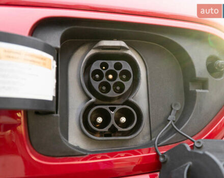 Червоний Кіа Niro, об'ємом двигуна 0 л та пробігом 46 тис. км за 24500 $, фото 60 на Automoto.ua