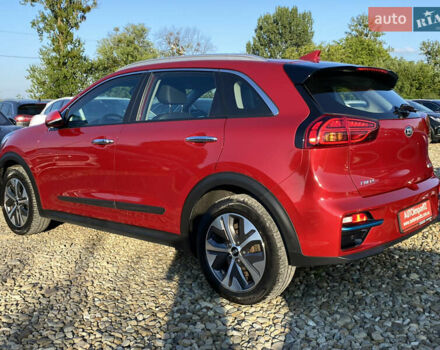 Красный Киа Niro, объемом двигателя 0 л и пробегом 111 тыс. км за 20300 $, фото 16 на Automoto.ua