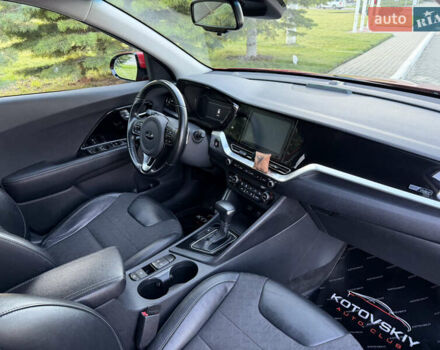 Красный Киа Niro, объемом двигателя 1.6 л и пробегом 52 тыс. км за 23800 $, фото 14 на Automoto.ua