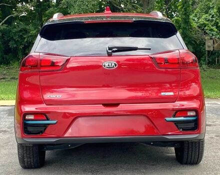 Червоний Кіа Niro, об'ємом двигуна 0 л та пробігом 37 тис. км за 8700 $, фото 4 на Automoto.ua