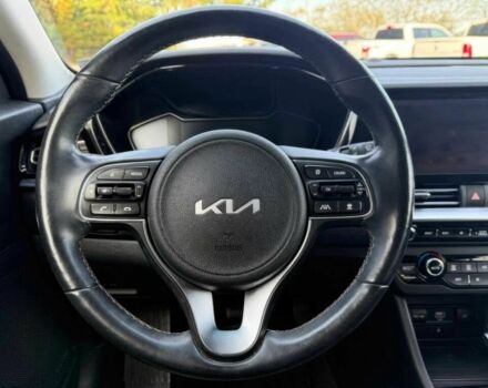 Красный Киа Niro, объемом двигателя 1.6 л и пробегом 17 тыс. км за 16500 $, фото 7 на Automoto.ua