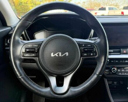 Червоний Кіа Niro, об'ємом двигуна 1.6 л та пробігом 17 тис. км за 8800 $, фото 7 на Automoto.ua