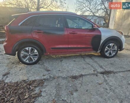Красный Киа Niro, объемом двигателя 0 л и пробегом 35 тыс. км за 16800 $, фото 6 на Automoto.ua
