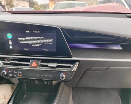 Киа Niro 2023 в Одессе на Automoto.ua Красный Киа Niro, объемом двигателя 1.6 л и пробегом 170 тыс. км за 345 $, фото 12 на Automoto.ua