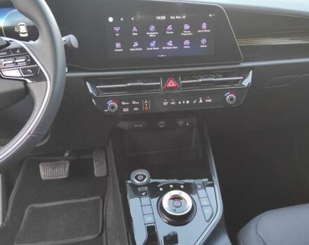 Червоний Кіа Niro, об'ємом двигуна 0 л та пробігом 55 тис. км за 24000 $, фото 15 на Automoto.ua