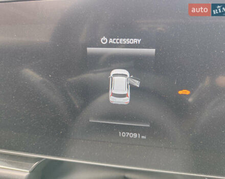 Червоний Кіа Niro, об'ємом двигуна 1.58 л та пробігом 107 тис. км за 13900 $, фото 15 на Automoto.ua