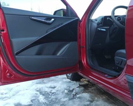 Червоний Кіа Niro, об'ємом двигуна 0 л та пробігом 55 тис. км за 24000 $, фото 13 на Automoto.ua