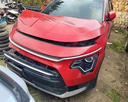 Киа Niro 2023 в Одессе на Automoto.ua Красный Киа Niro, объемом двигателя 1.6 л и пробегом 170 тыс. км за 345 $, фото 2 на Automoto.ua