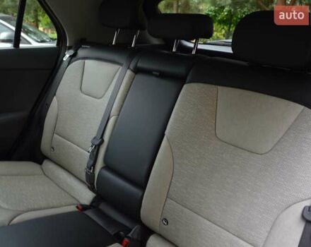 Червоний Кіа Niro, об'ємом двигуна 0 л та пробігом 57 тис. км за 24600 $, фото 21 на Automoto.ua