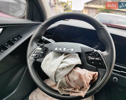 Красный Киа Niro, объемом двигателя 1.58 л и пробегом 172 тыс. км за 12700 $, фото 17 на Automoto.ua