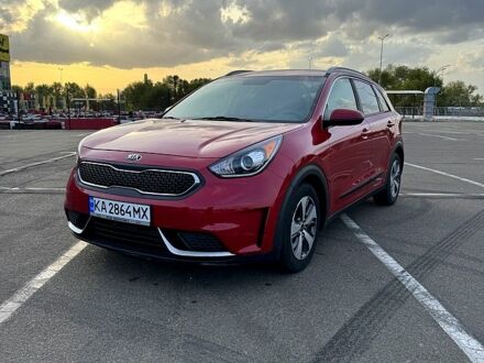 Кіа Niro 2016 у Києві на Automoto.ua Червоний Кіа Niro, об'ємом двигуна 1.6 л та пробігом 132 тис. км за 15300 $, фото 1 на Automoto.ua