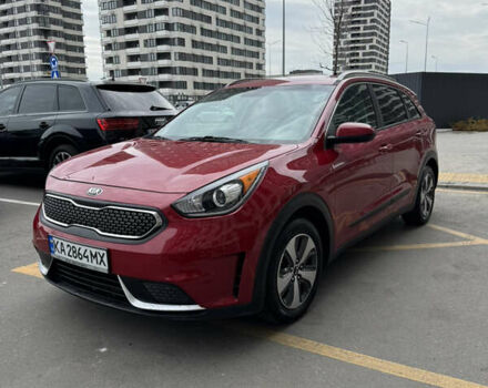 Красный Киа Niro, объемом двигателя 1.58 л и пробегом 135 тыс. км за 14500 $, фото 1 на Automoto.ua