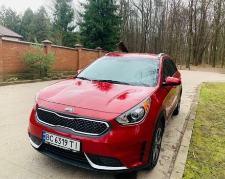 Червоний Кіа Niro, об'ємом двигуна 0.16 л та пробігом 112 тис. км за 15500 $, фото 1 на Automoto.ua