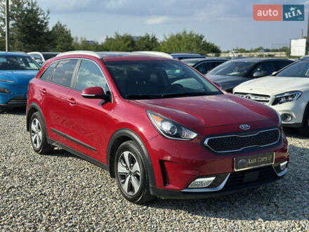 Кіа Niro 2017 у Івано-Франківську на Automoto.ua Червоний Кіа Niro, об'ємом двигуна 1.58 л та пробігом 70 тис. км за 15700 $, фото 1 на Automoto.ua