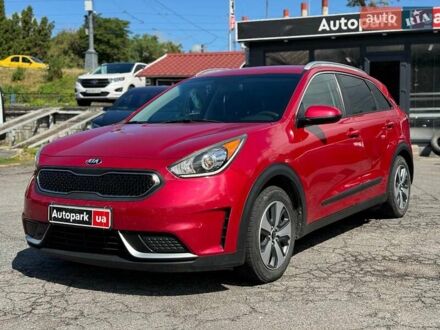Кіа Niro 2017 у Вінниці на Automoto.ua Червоний Кіа Niro, об'ємом двигуна 1.6 л та пробігом 82 тис. км за 16590 $, фото 1 на Automoto.ua