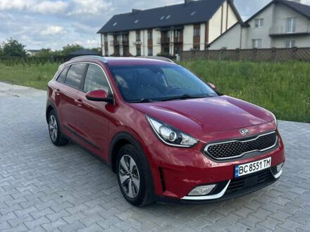 Красный Киа Niro, объемом двигателя 1.58 л и пробегом 88 тыс. км за 14500 $, фото 1 на Automoto.ua