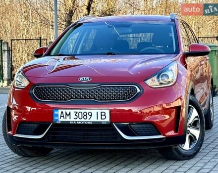 Красный Киа Niro, объемом двигателя 1.59 л и пробегом 115 тыс. км за 16900 $, фото 1 на Automoto.ua
