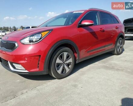 Красный Киа Niro, объемом двигателя 1.58 л и пробегом 163 тыс. км за 3000 $, фото 1 на Automoto.ua