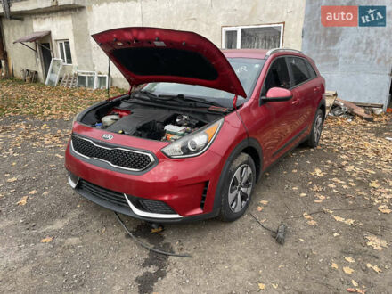 Киа Niro 2018 в Луцке на Automoto.ua Красный Киа Niro, объемом двигателя 1.58 л и пробегом 109 тыс. км за 14999 $, фото 1 на Automoto.ua