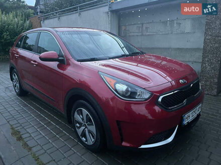 Киа Niro 2018 в Одессе на Automoto.ua Красный Киа Niro, объемом двигателя 1.58 л и пробегом 67 тыс. км за 16300 $, фото 1 на Automoto.ua