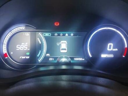 Червоний Кіа Niro, об'ємом двигуна 0 л та пробігом 169 тис. км за 17300 $, фото 1 на Automoto.ua