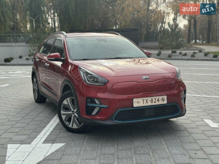 Червоний Кіа Niro, об'ємом двигуна 0 л та пробігом 135 тис. км за 17299 $, фото 1 на Automoto.ua