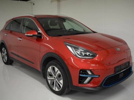 Кіа Niro 2019 у Києві на Automoto.ua Червоний Кіа Niro, об'ємом двигуна 0 л та пробігом 83 тис. км за 13300 $, фото 1 на Automoto.ua