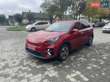 Киа Niro 2020 в Дубно на Automoto.ua Красный Киа Niro, объемом двигателя 0 л и пробегом 124 тыс. км за 18200 $, фото 1 на Automoto.ua