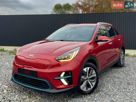 Красный Киа Niro, объемом двигателя 0 л и пробегом 159 тыс. км за 19399 $, фото 1 на Automoto.ua