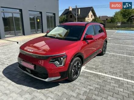 Красный Киа Niro, объемом двигателя 0 л и пробегом 133 тыс. км за 21950 $, фото 1 на Automoto.ua