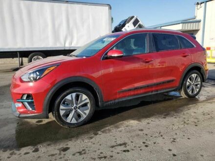 Киа Niro 2022 в Киеве на Automoto.ua Красный Киа Niro, объемом двигателя 0 л и пробегом 23 тыс. км за 14500 $, фото 1 на Automoto.ua