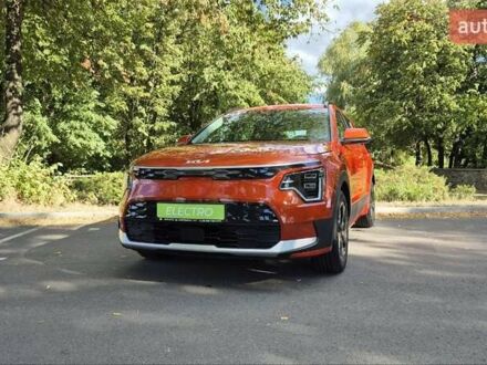 Киа Niro 2023 в Черкассах на Automoto.ua Красный Киа Niro, объемом двигателя 0 л и пробегом 1 тыс. км за 28500 $, фото 1 на Automoto.ua