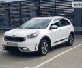 Кіа Niro, об'ємом двигуна 1.59 л та пробігом 72 тис. км за 17700 $, фото 1 на Automoto.ua