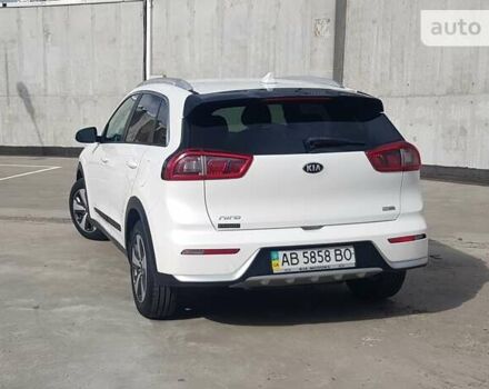 Кіа Niro, об'ємом двигуна 1.59 л та пробігом 72 тис. км за 17700 $, фото 20 на Automoto.ua