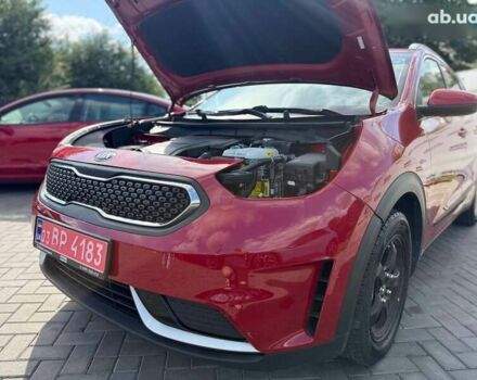 Киа Niro, объемом двигателя 0 л и пробегом 174 тыс. км за 10100 $, фото 6 на Automoto.ua
