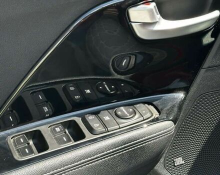 Кіа Niro, об'ємом двигуна 0 л та пробігом 168 тис. км за 13800 $, фото 5 на Automoto.ua