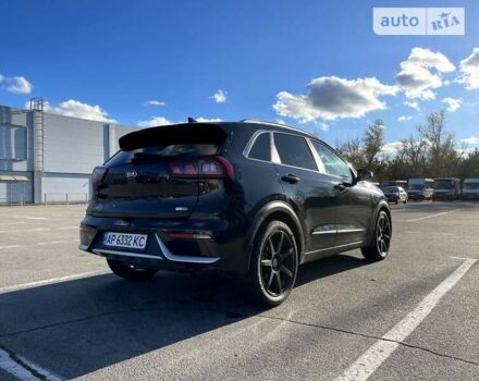 Кіа Niro, об'ємом двигуна 1.58 л та пробігом 120 тис. км за 16500 $, фото 4 на Automoto.ua