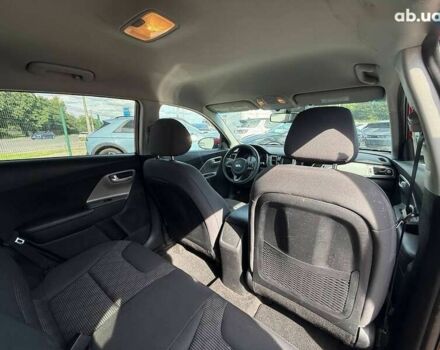 Киа Niro, объемом двигателя 0 л и пробегом 174 тыс. км за 10100 $, фото 10 на Automoto.ua