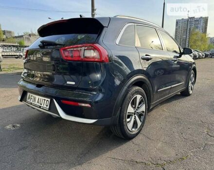 Кіа Niro, об'ємом двигуна 1.6 л та пробігом 112 тис. км за 16500 $, фото 4 на Automoto.ua