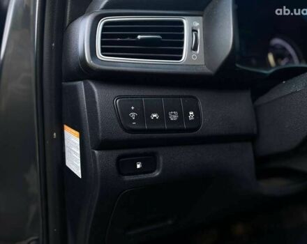 Кіа Niro, об'ємом двигуна 0 л та пробігом 139 тис. км за 15990 $, фото 19 на Automoto.ua