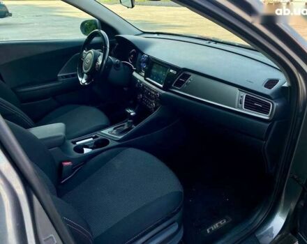 Кіа Niro, об'ємом двигуна 0 л та пробігом 139 тис. км за 15990 $, фото 22 на Automoto.ua
