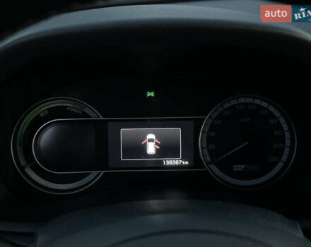 Кіа Niro, об'ємом двигуна 1.58 л та пробігом 135 тис. км за 17000 $, фото 17 на Automoto.ua