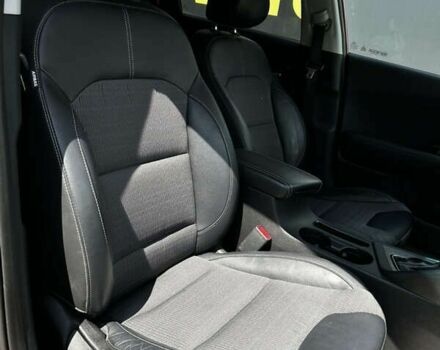 Кіа Niro, об'ємом двигуна 0 л та пробігом 168 тис. км за 13800 $, фото 13 на Automoto.ua